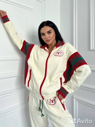 Спортивный костюм