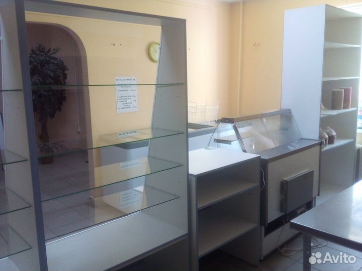 Торговое оборудование и прилавки для общепита