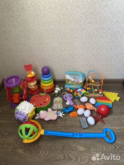 Игрушки для ребенка пакетом