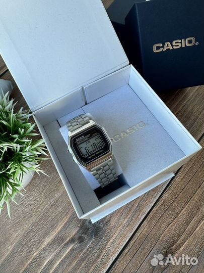 Электронные часы Casio унисекс