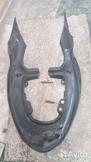 Пластик хвоста Suzuki GSX 1300 00-06