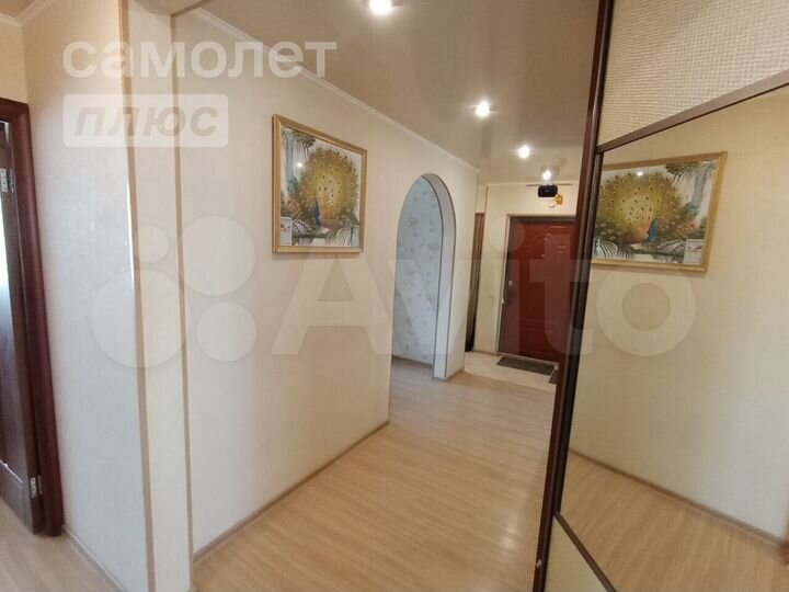 3-к. квартира, 84,5 м², 3/10 эт.