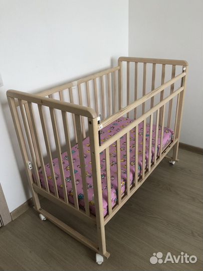Кроватка детская с матрасом бу