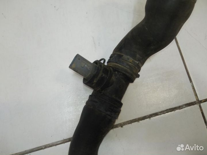 Патрубок радиатора охлаждения Volkswagen Tiguan 5N