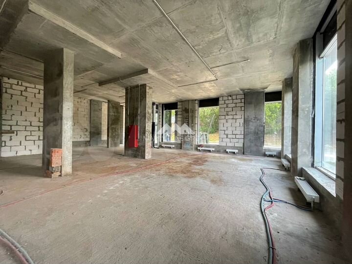 Сдам торговое помещение, 220 м²