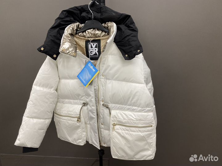 Куртка белая gulliver новая доя девочки 158