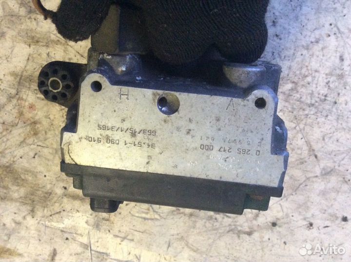 34511090910 0265217000 Блок ABS BMW E39 E34 E38 31