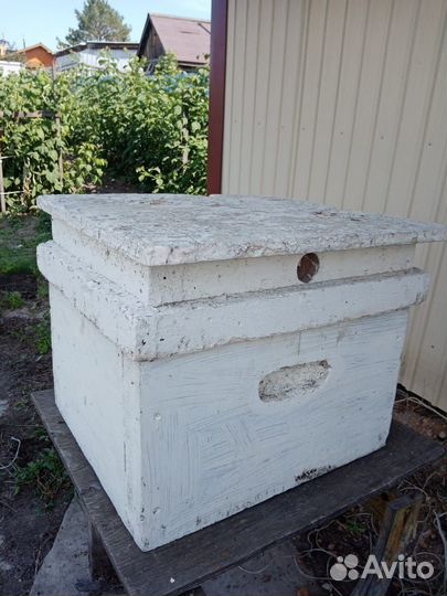 Улья, корпуса, подставки под улья