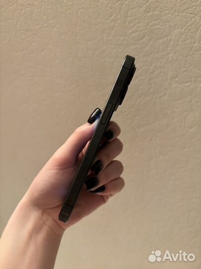 iPhone 15 Pro, 256 ГБ