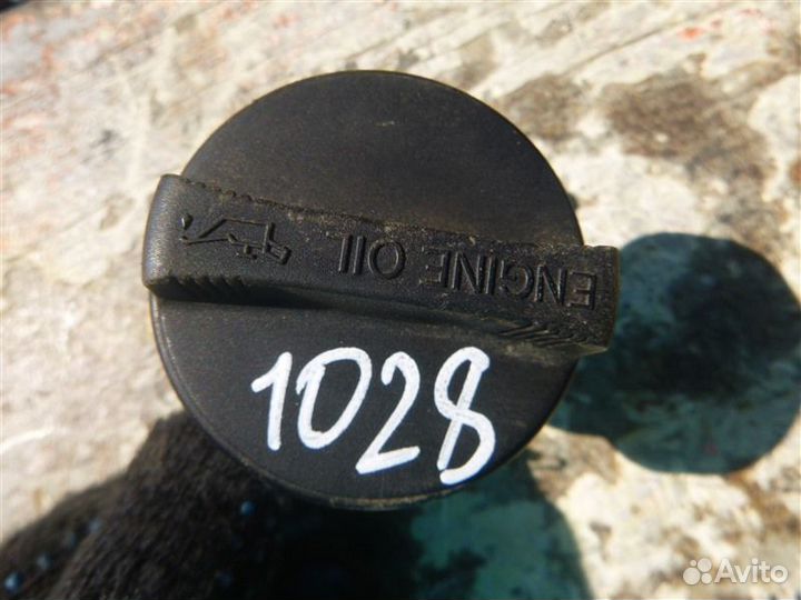 Маслозаливная горловина Lexus Ls600Hl UVF46 2urfse