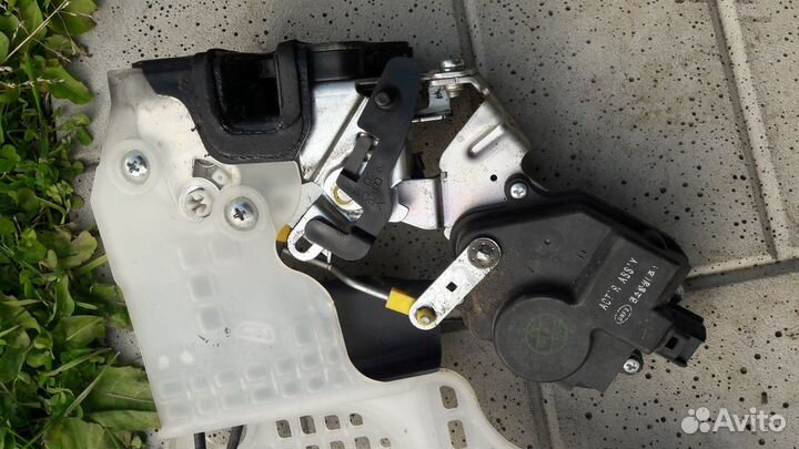 Эл.ст.подъемник + замок Tucson'08 задней пр. двери