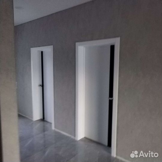 Дверь межкомнатная Лира Белая