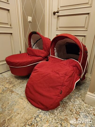 Спальный и сидячий блоки hartan красного цвета