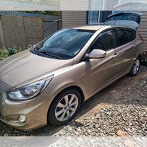 Hyundai Solaris 1.4 MT, 2012, 100 000 км, с пробегом, цена 770 000 руб.