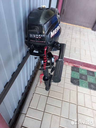 Лодочный мотор