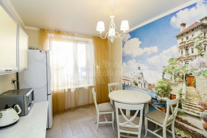 2-к. квартира, 68 м², 2/16 эт.