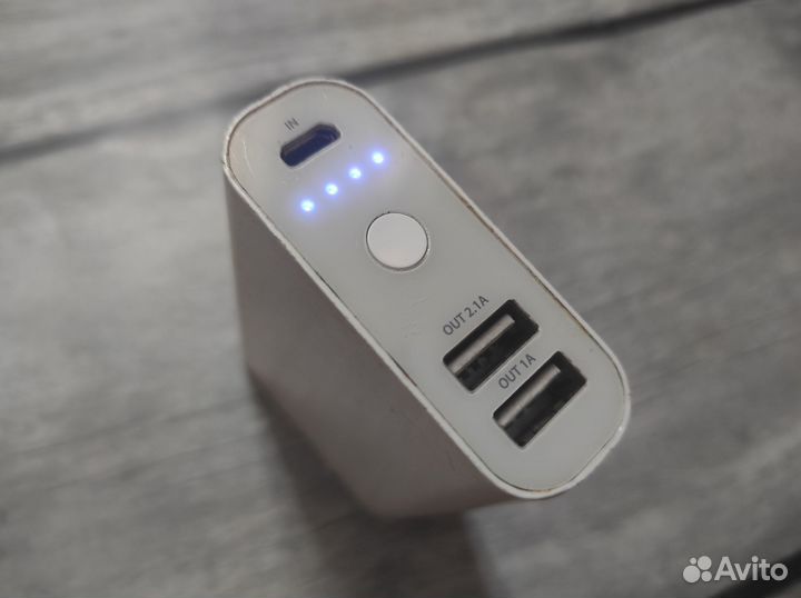 Пауэрбанк iconBit, рабочий, кабель type A