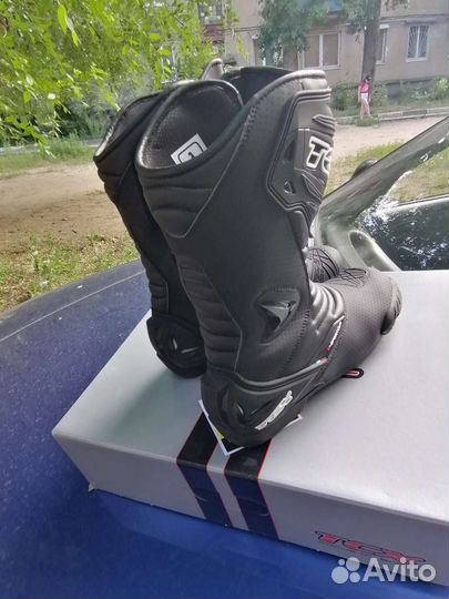 Мотоботы tcx Италия