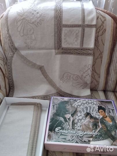 Столовый текстиль(скатерть, салфетки)