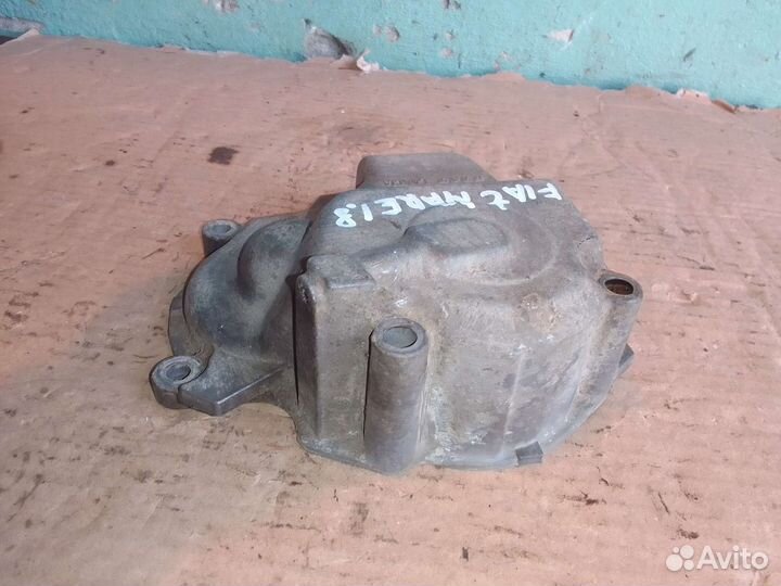 Крышка кпп задняя 1.8 Fiat Marea