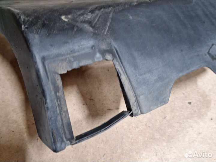 Расширитель заднего правого крыла Рено Сандеро 2
