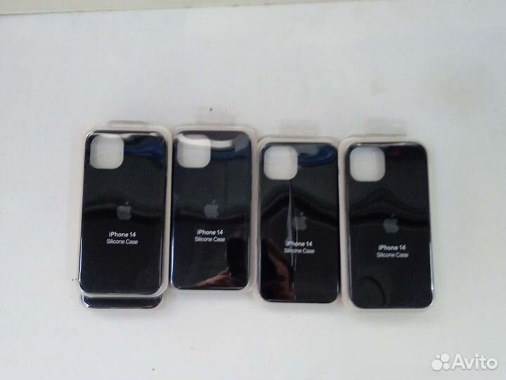 Чехол на iPhone 14