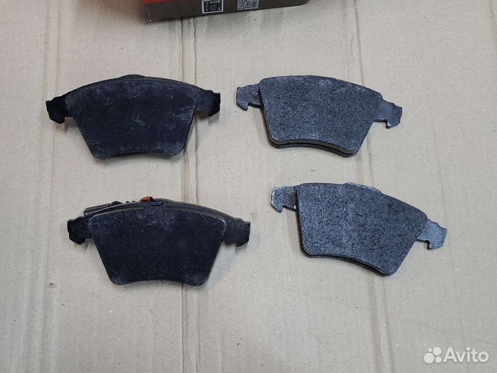 Колодки передние Volkswagen T5 Multivan Caravelle