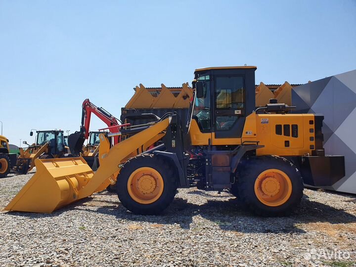 Фронтальный погрузчик Kyloton ZL30, 2023