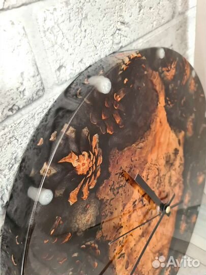 Часы настенные с эпоксидной смолой