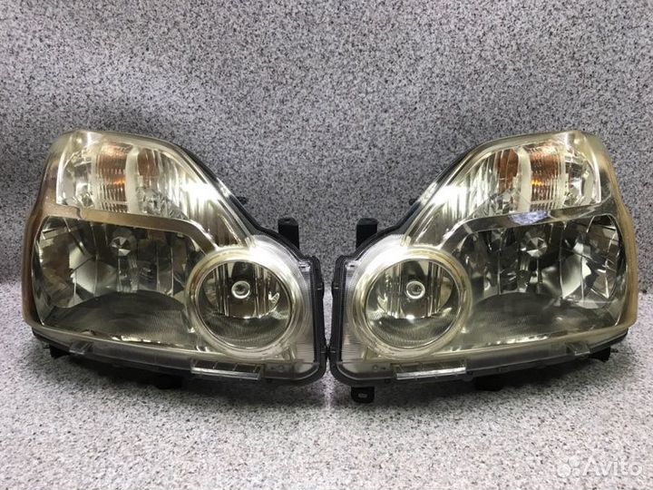 Фара Nissan X-Trail T31 2007