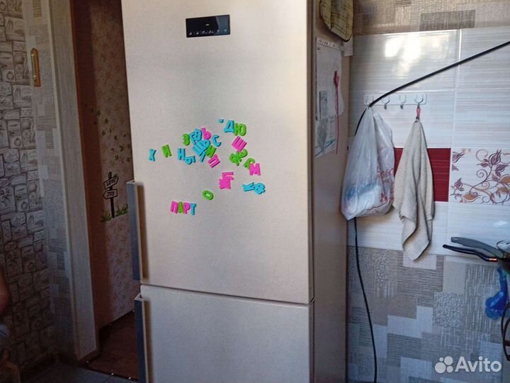 Двери холодильника веко новые