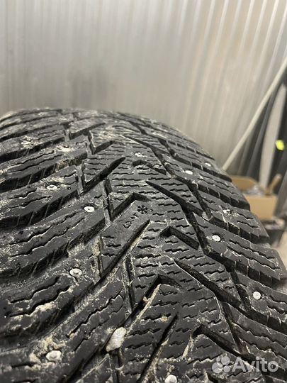 Nokian Tyres Hakkapeliitta 8 SUV 225/65 R17