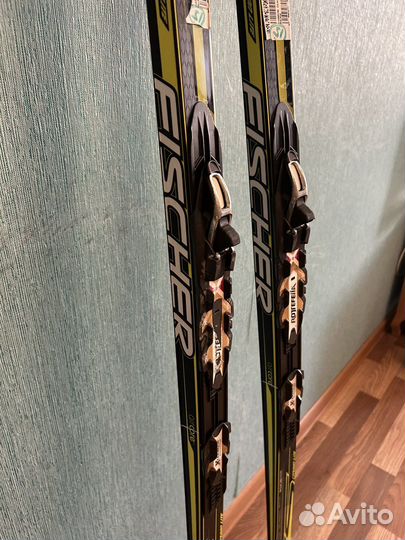 Беговые лыжи