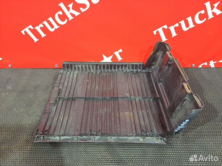 Крышка ящика акб Daf XF105