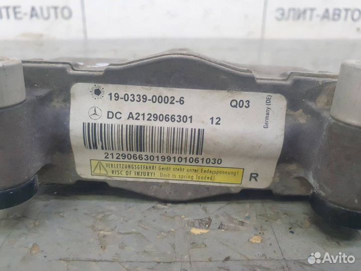 Пиропатрон капота Mercedes E-Class W212 2.1D 2012