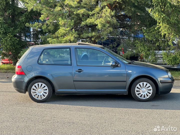 Volkswagen Golf 1.6 МТ, 2001, 224 000 км