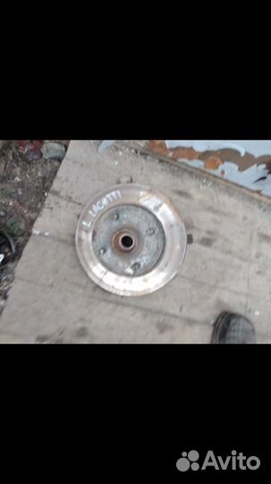 Кулак поворотный левый Chevrolet lacetti 1.6