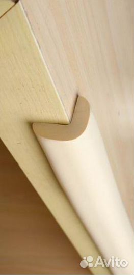 Защита ребенка от острых углов мебели