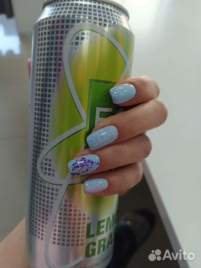 Маникюр с покрытием гель-лаком