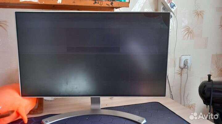 Монитор LG 24 дюйма