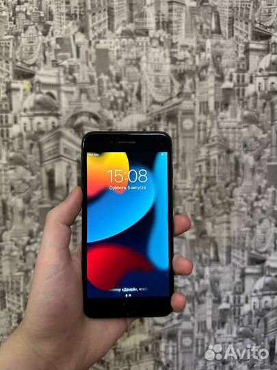 Телефон iPhone 8 plus 64gb идеал
