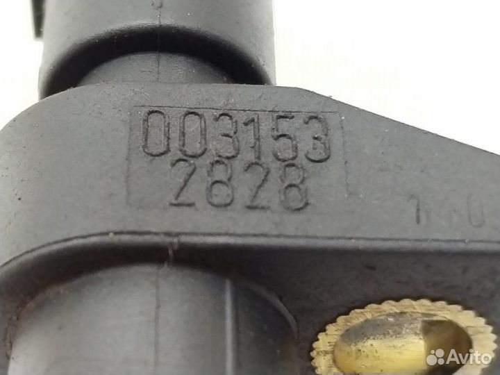 Датчик положения коленвала Mercedes-Benz E-Class