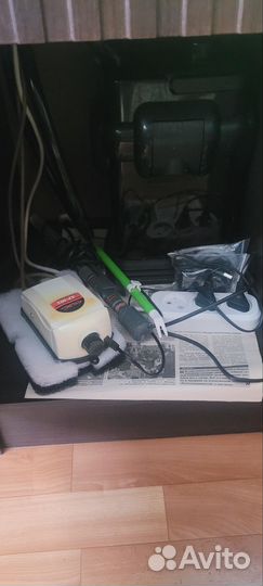 Аквариум с рыбками