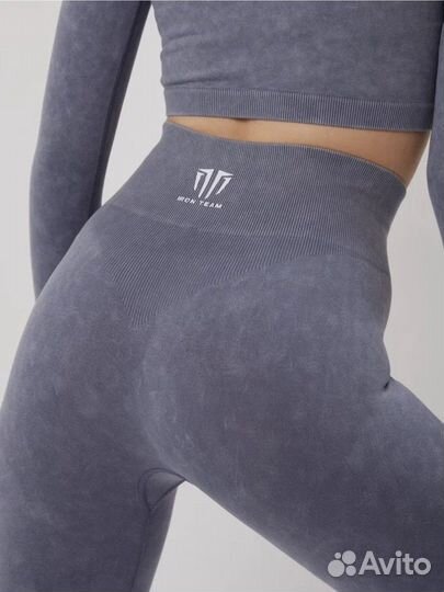 Костюм женский