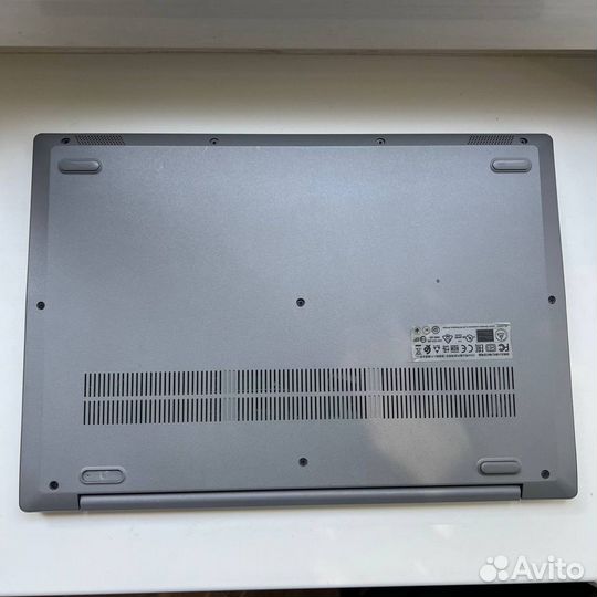 Lenovo ideapad slim 3