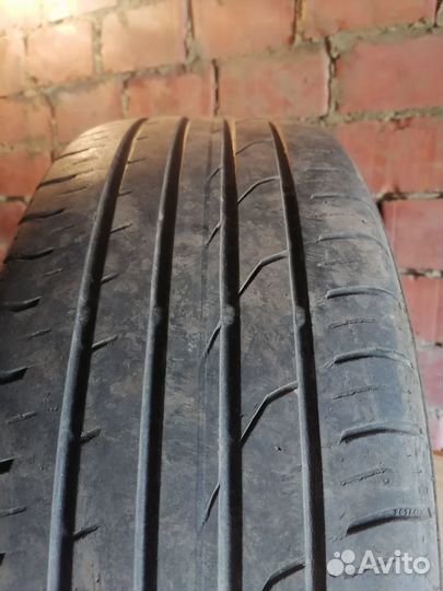 Continental ContiPremiumContact 2 225/60 R17 и 215/55 R17