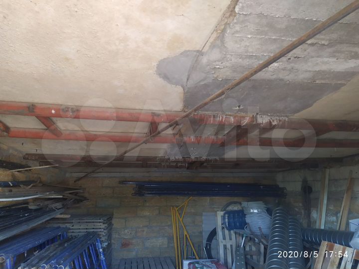 Гараж, > 30 м²