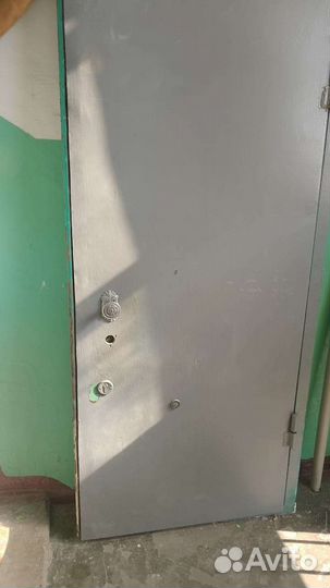 Дверь входная железная бу