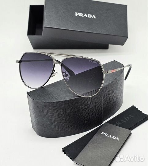 Солнцезащитные очки prada