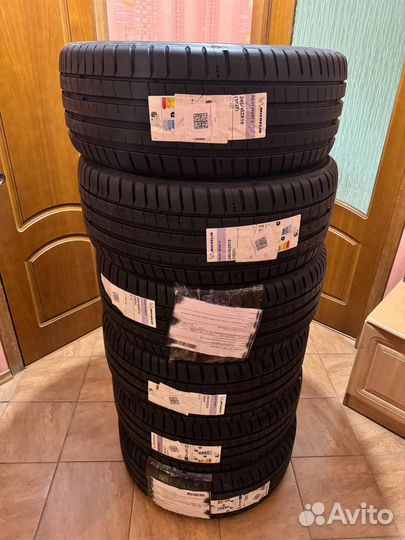 Michelin Pilot Sport 5 245/45 R19 102Y